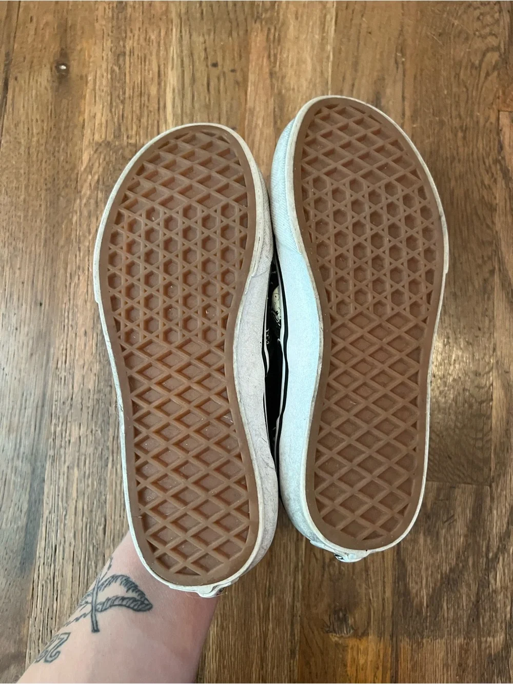 Rare Glow In The Dark Vans Spooky Halloween Slip On Cat Monster Bat 2.5 Shoe